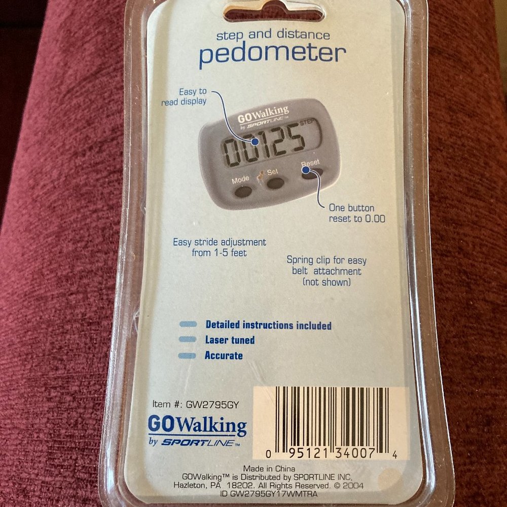 Run! Walk! Step and Distance Pedometer - Picture 3 of 3